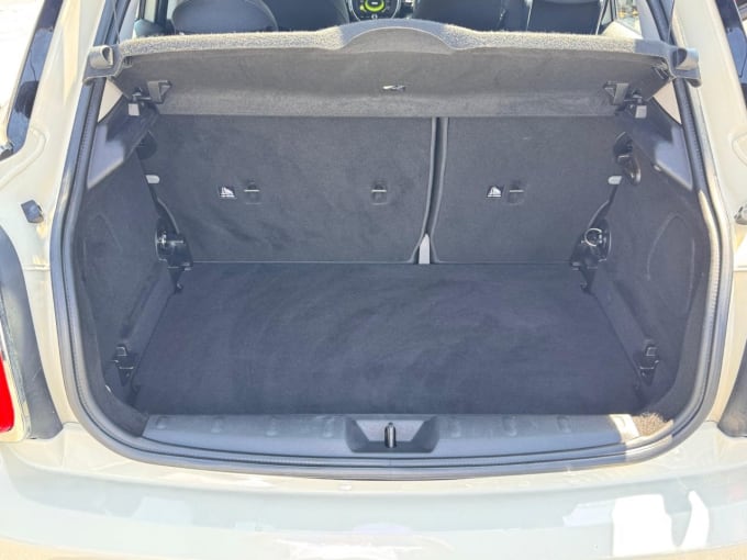 2025 Mini Hatch