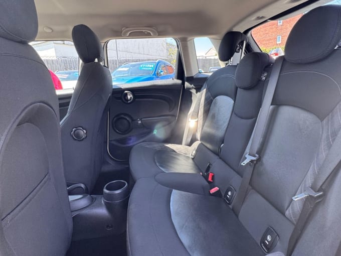2025 Mini Hatch