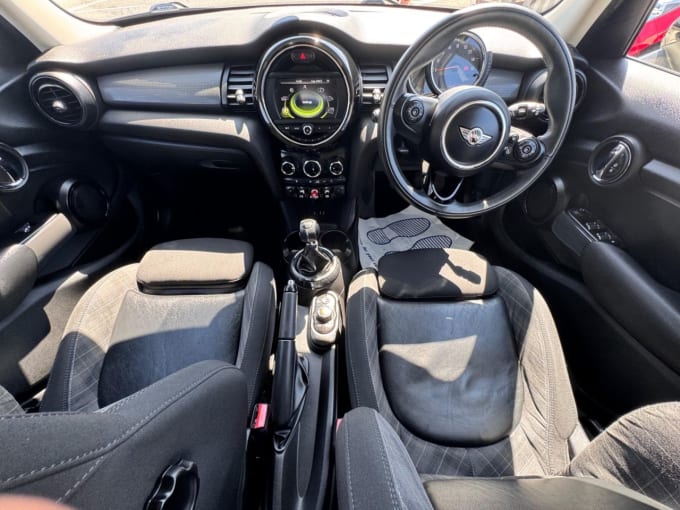 2025 Mini Hatch