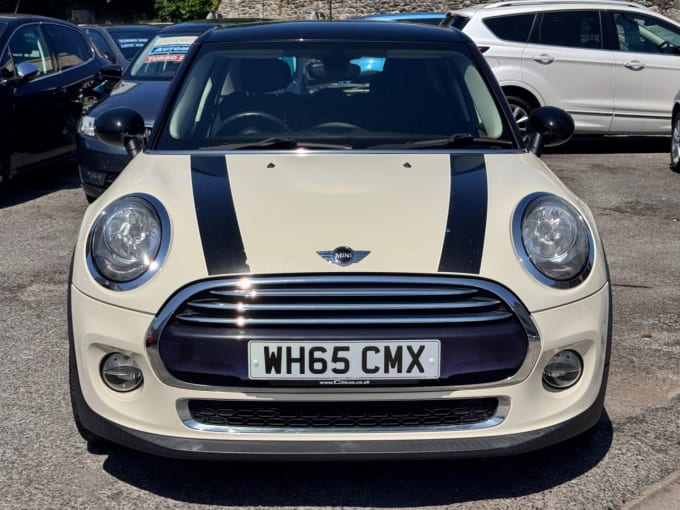 2025 Mini Hatch
