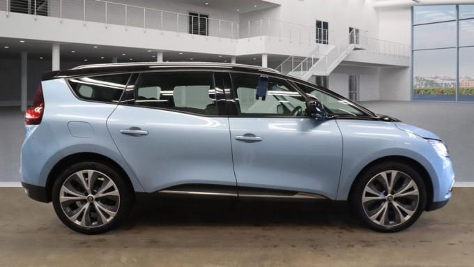 2025 Renault Grand Scenic