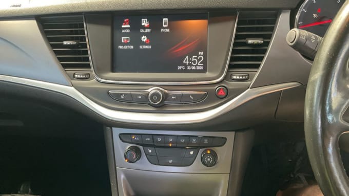 2025 Vauxhall Astra