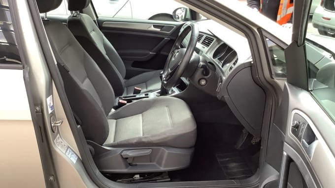 2025 Volkswagen Golf
