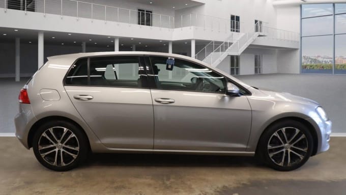 2025 Volkswagen Golf