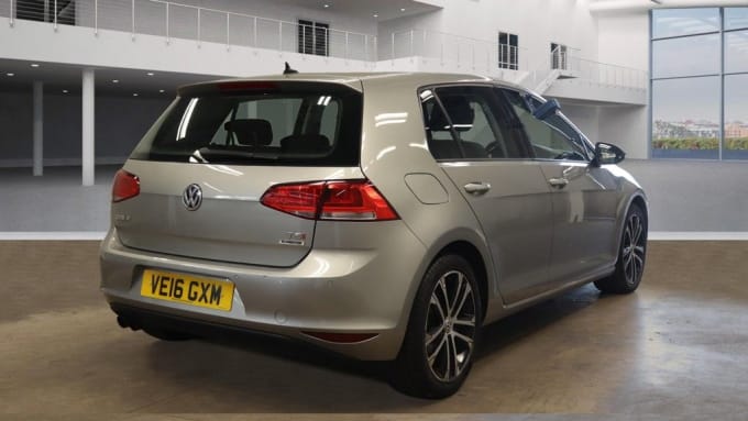 2025 Volkswagen Golf