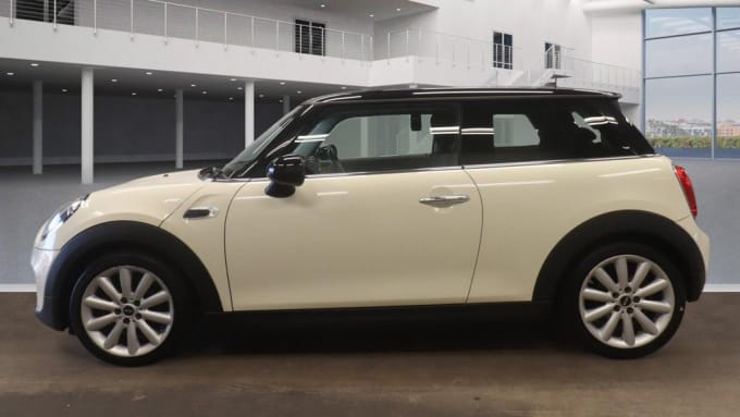 2025 Mini Hatch