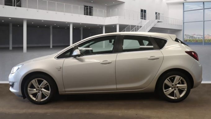 2025 Vauxhall Astra