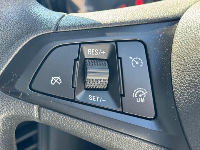 2025 Vauxhall Viva