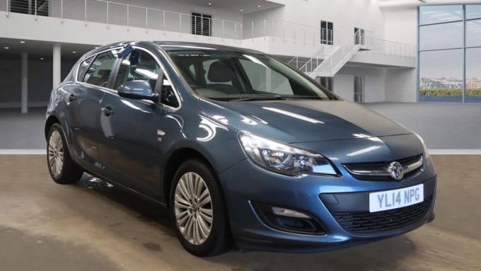 2025 Vauxhall Astra