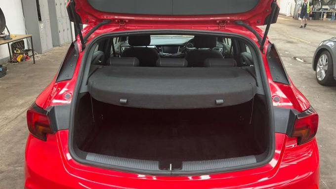 2025 Vauxhall Astra