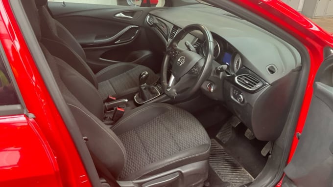 2025 Vauxhall Astra