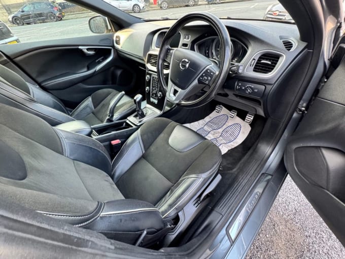 2016 Volvo V40