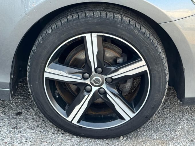 2016 Volvo V40