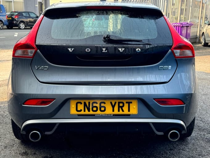 2016 Volvo V40