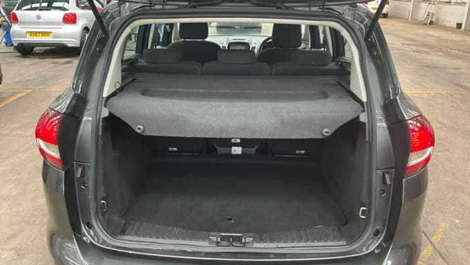 2025 Ford C-max