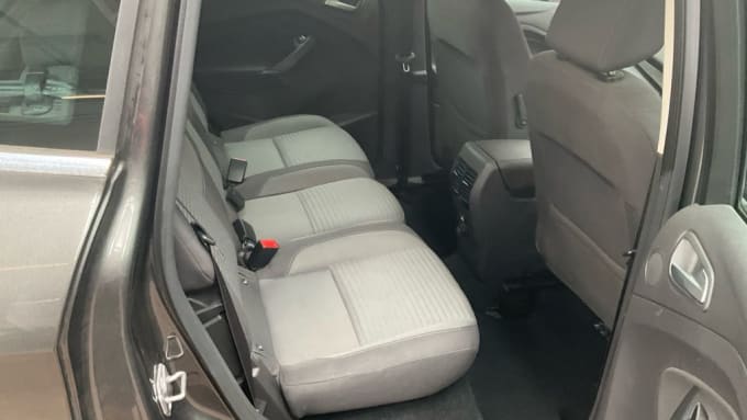 2025 Ford C-max