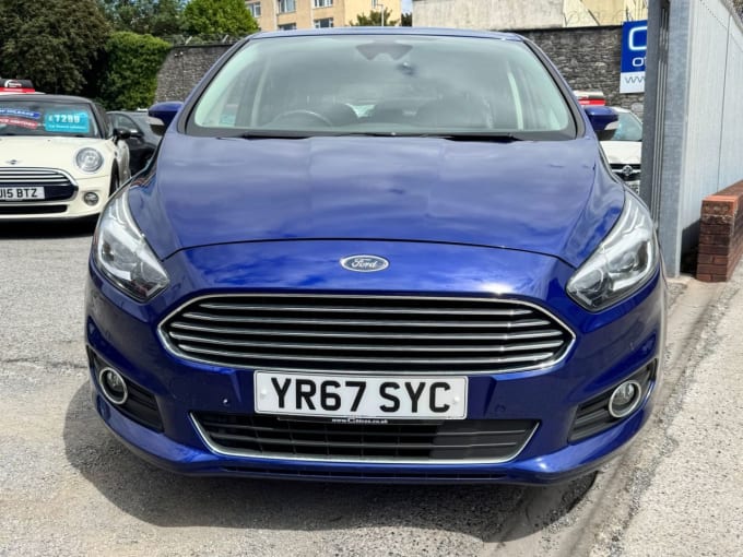 2025 Ford S-max