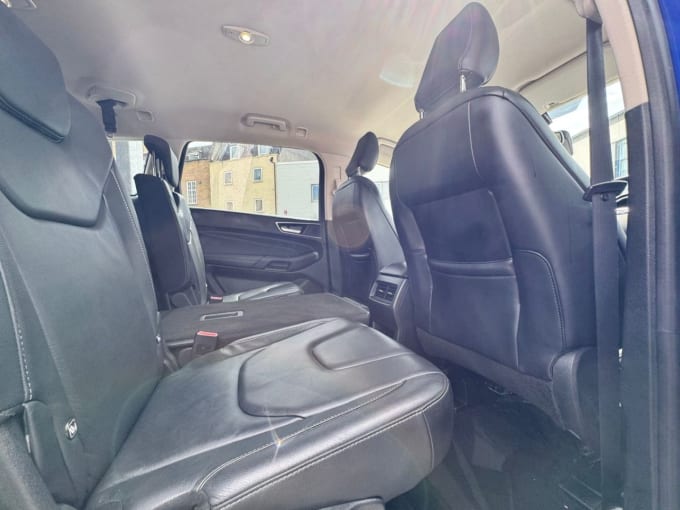 2025 Ford S-max