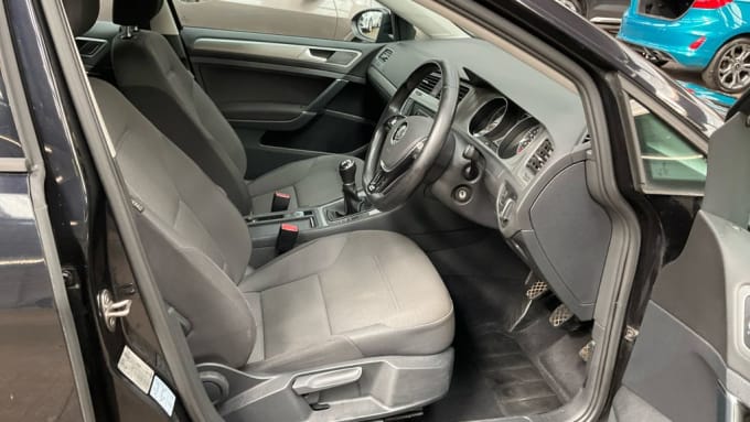 2025 Volkswagen Golf