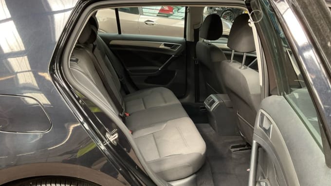 2025 Volkswagen Golf