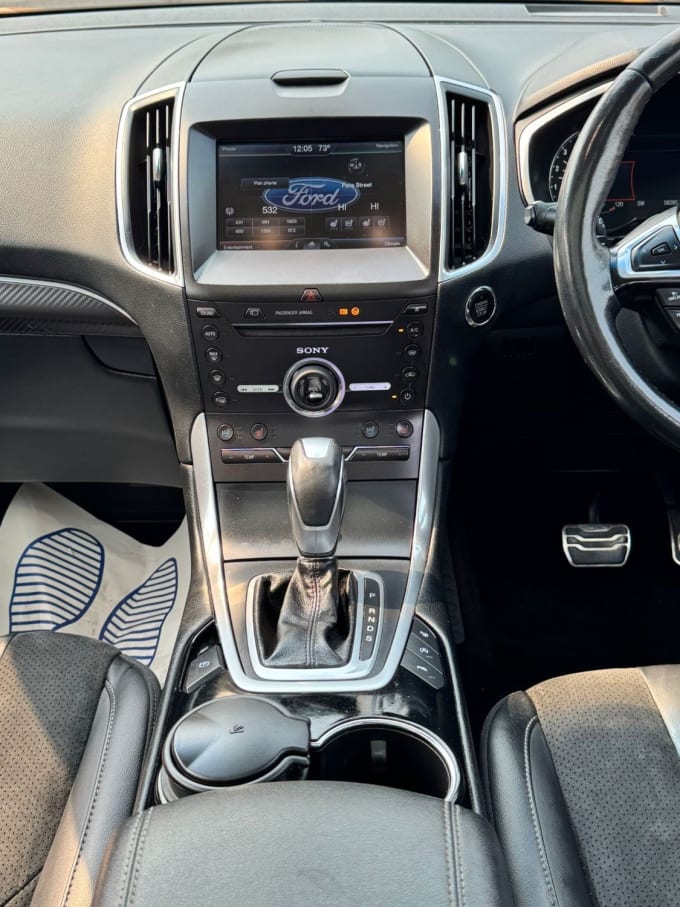 2025 Ford Edge
