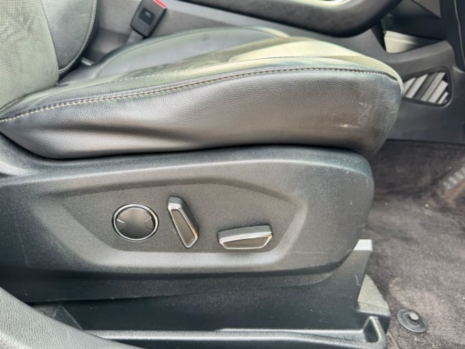 2025 Ford Edge