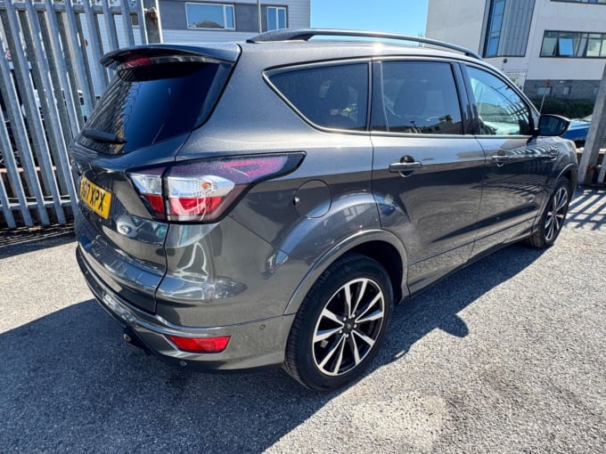 2025 Ford Kuga