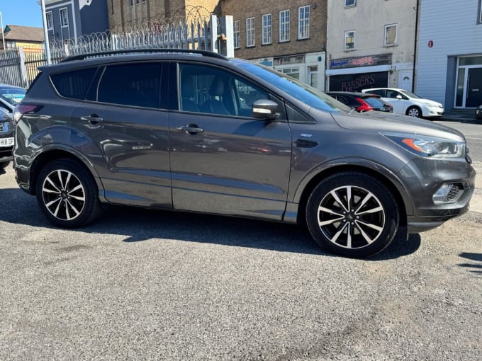 2025 Ford Kuga