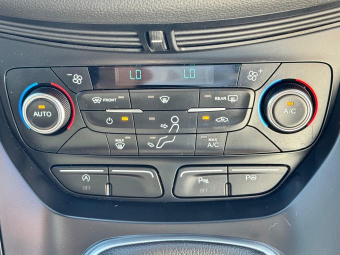 2025 Ford Kuga