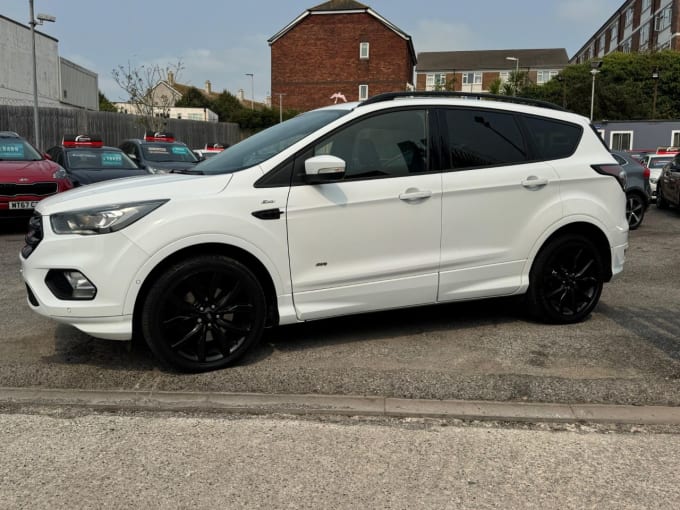2025 Ford Kuga