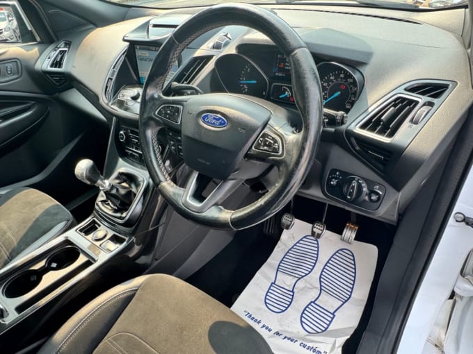 2025 Ford Kuga