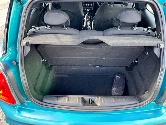 2025 Mini Hatch
