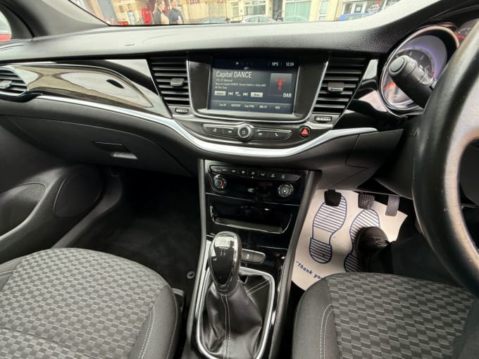 2025 Vauxhall Astra