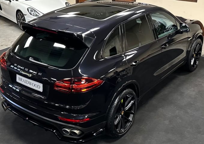 2024 Porsche Cayenne