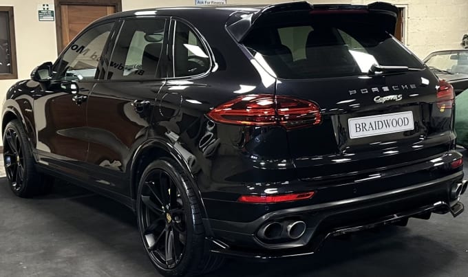 2024 Porsche Cayenne