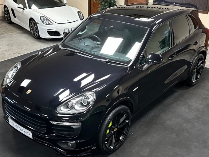 2024 Porsche Cayenne