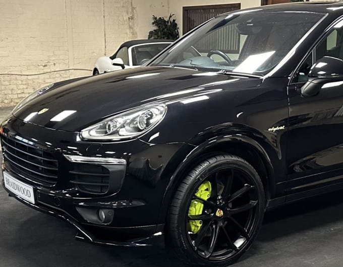 2024 Porsche Cayenne