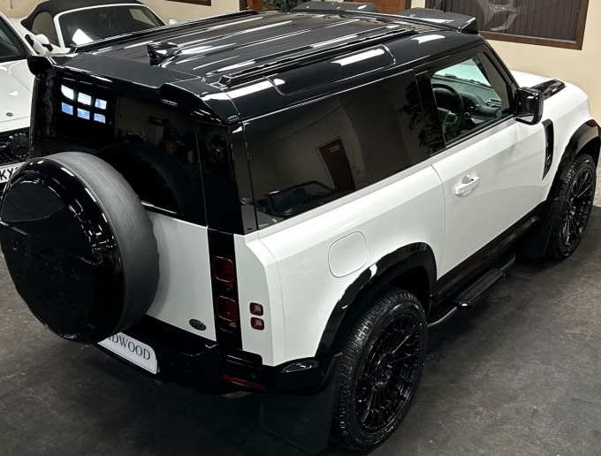 2025 Land Rover Defender