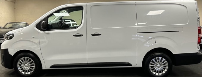 2025 Toyota Proace