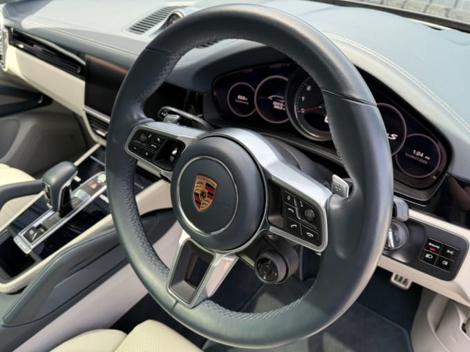 2025 Porsche Cayenne