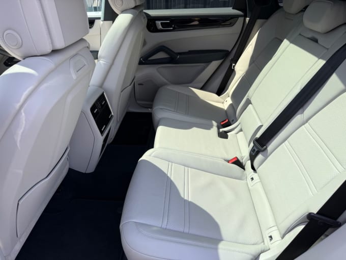 2025 Porsche Cayenne