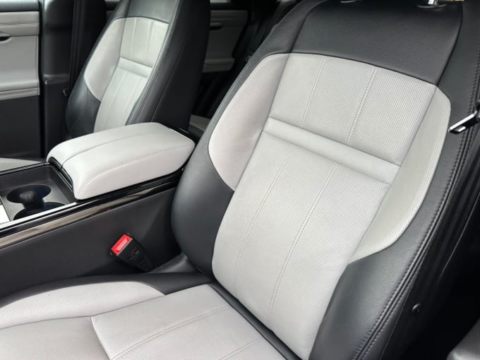 2025 Land Rover Range Rover Evoque