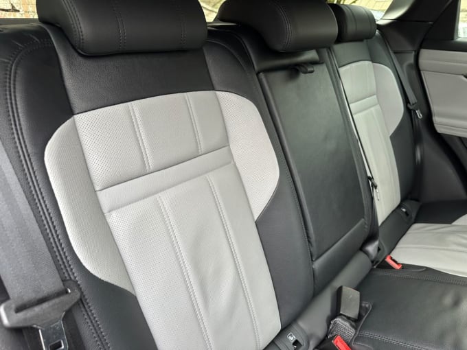 2025 Land Rover Range Rover Evoque