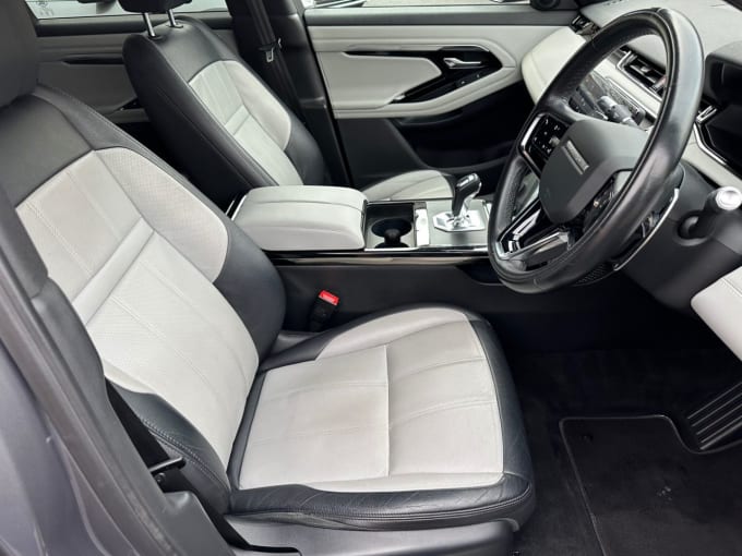 2025 Land Rover Range Rover Evoque