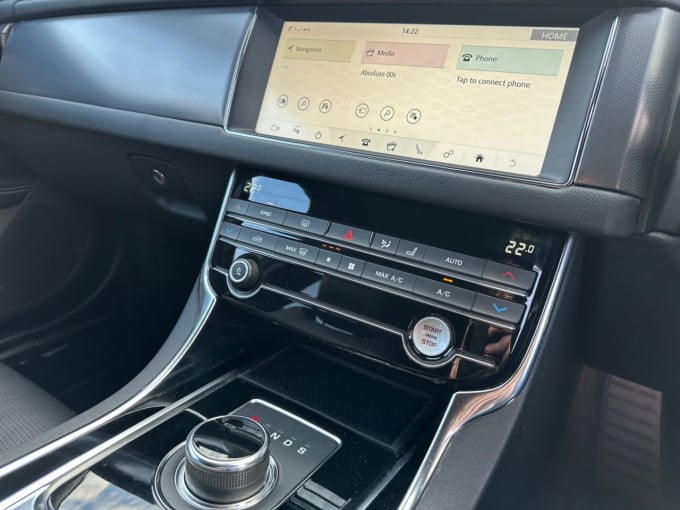 2025 Jaguar Xf