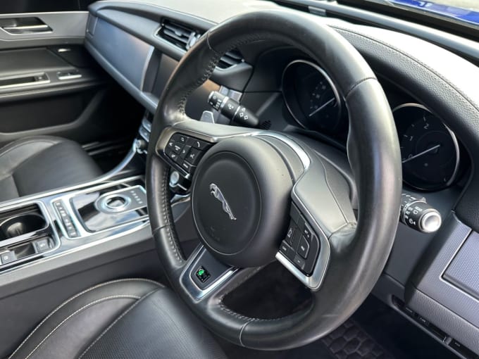 2025 Jaguar Xf