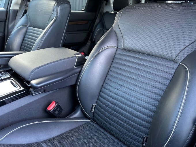 2025 Land Rover Discovery
