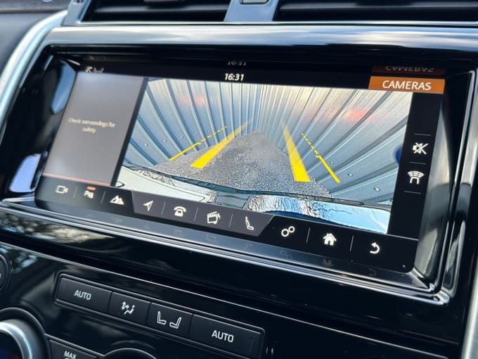 2025 Land Rover Discovery