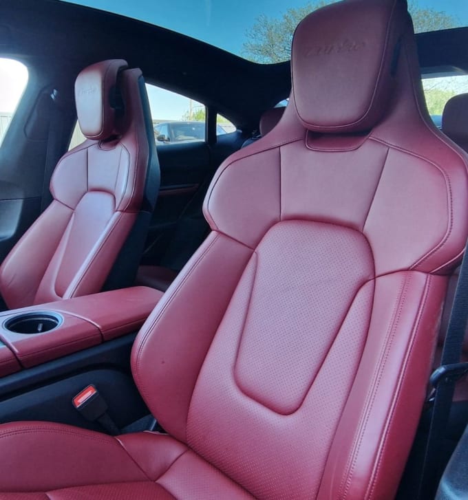 2025 Porsche Taycan