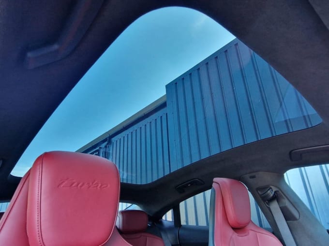 2025 Porsche Taycan